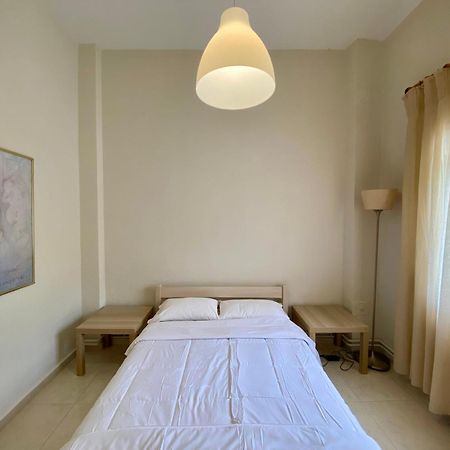 Venice Studios & Apartments สตาวรอส ภายนอก รูปภาพ